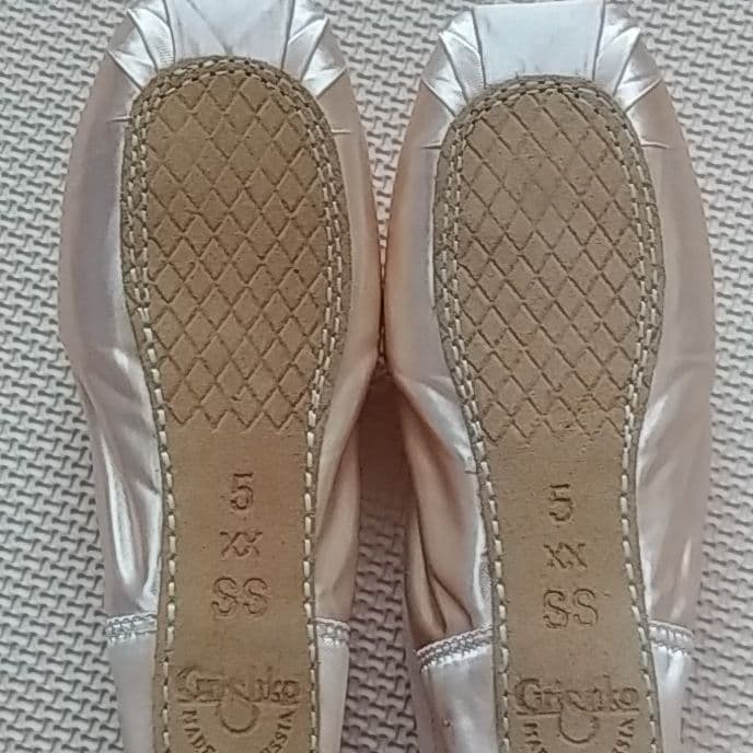 グリシコ　トゥシューズ