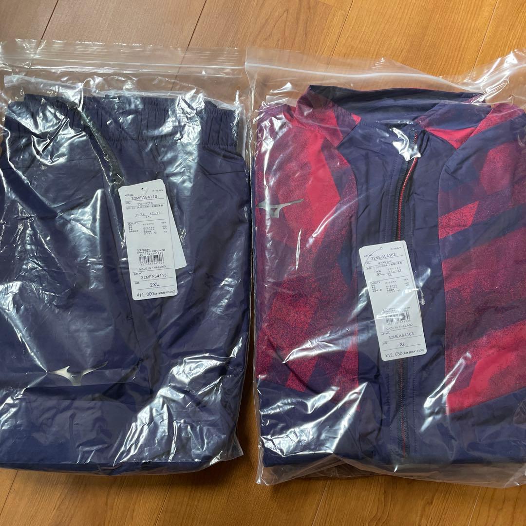 【新品未開封】ミズノ　ブレスサーモ　上下セット（上XL .下2XL）