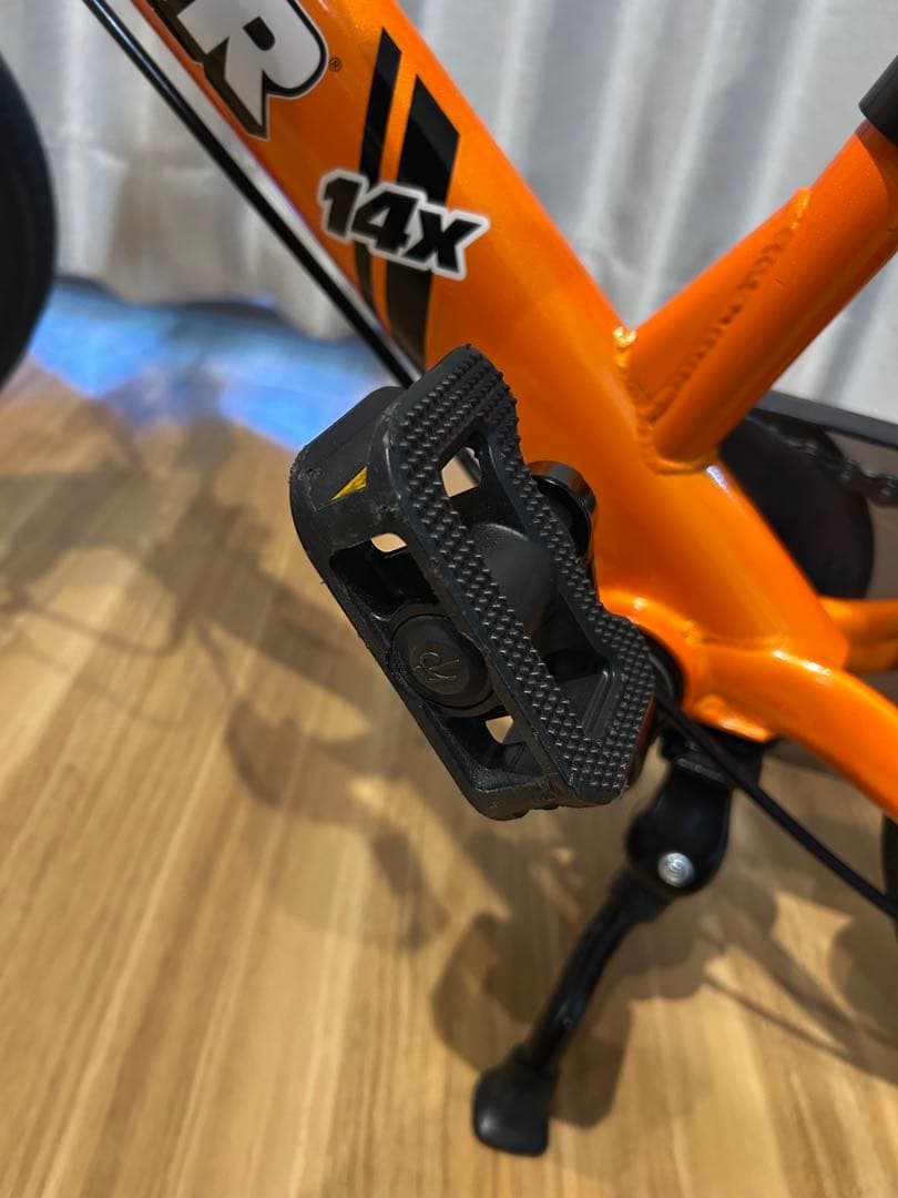 STRIDER ストライダー 14x 14インチ オレンジ キックスタンド付き