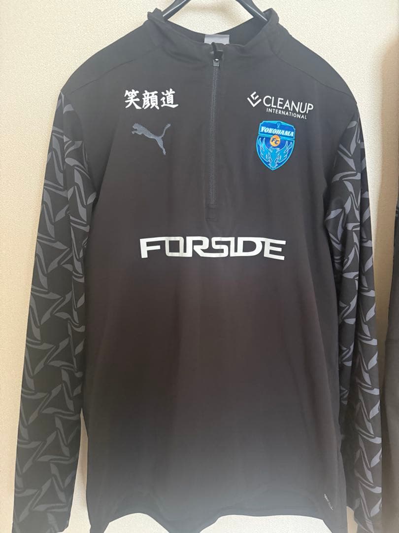 横浜FCウェア上下セット　上L 下M