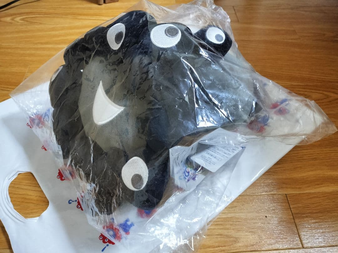 【新品タグ付】大阪・関西万博　黒 ミャクミャク 這型 ぬいぐるみ Lサイズ