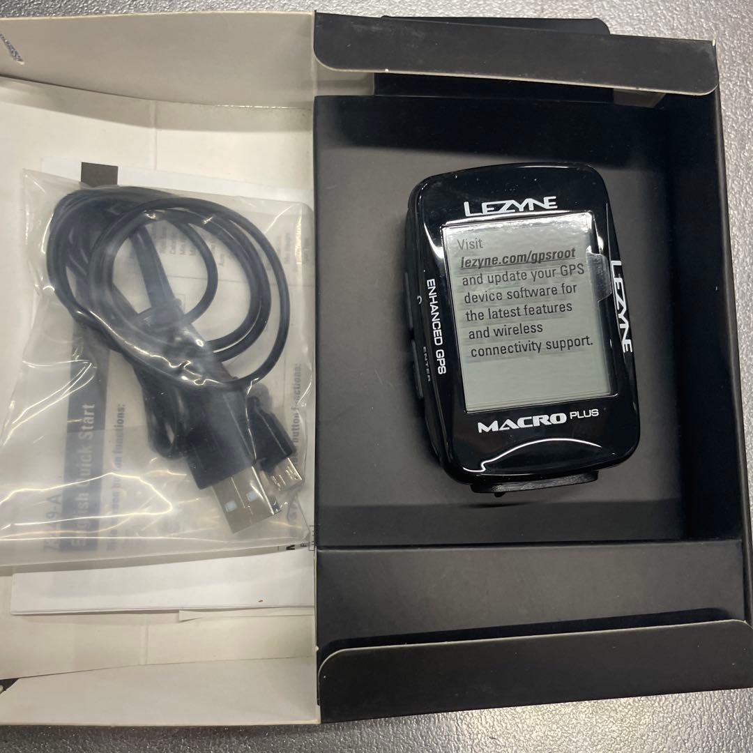 98. 【新品】LEZYNE MACRO PLUS GPS サイクルコンピュータ
