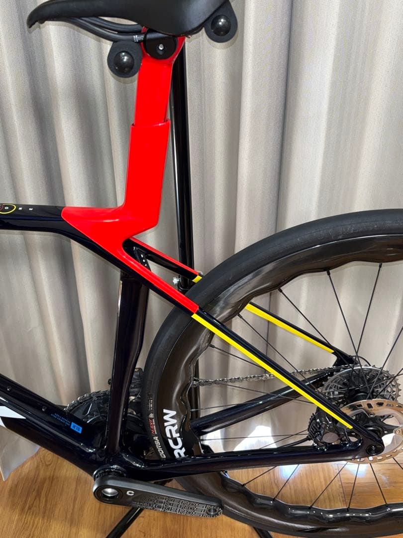 Trek Madone SLR Gen8 6.4Kg Mサイズ　パワメ付手渡し可