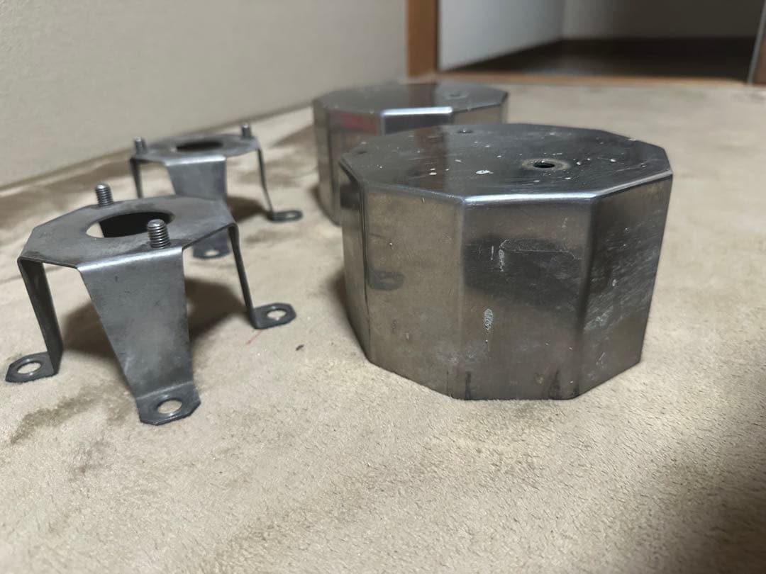 トラック ステンレス リアハブカバー ワンオフ品 2t 日野