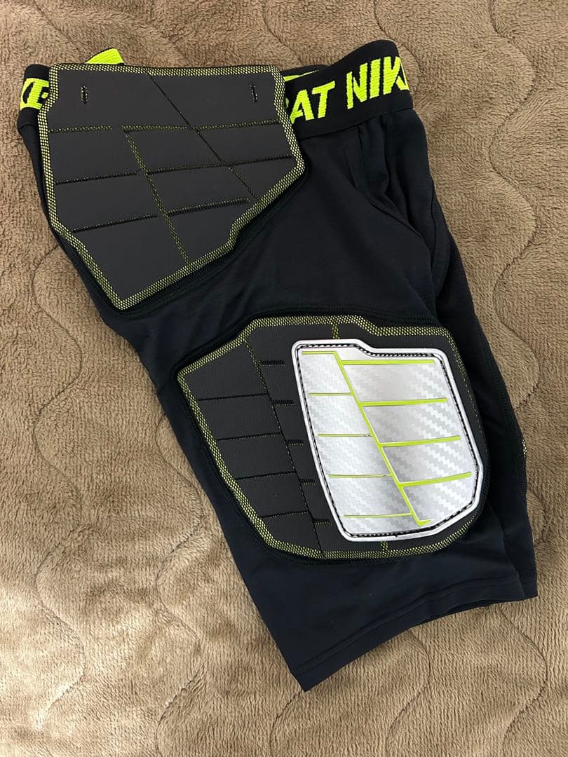 【限定値下げ！】Nike Pro Combat Hyperstrong パンツ