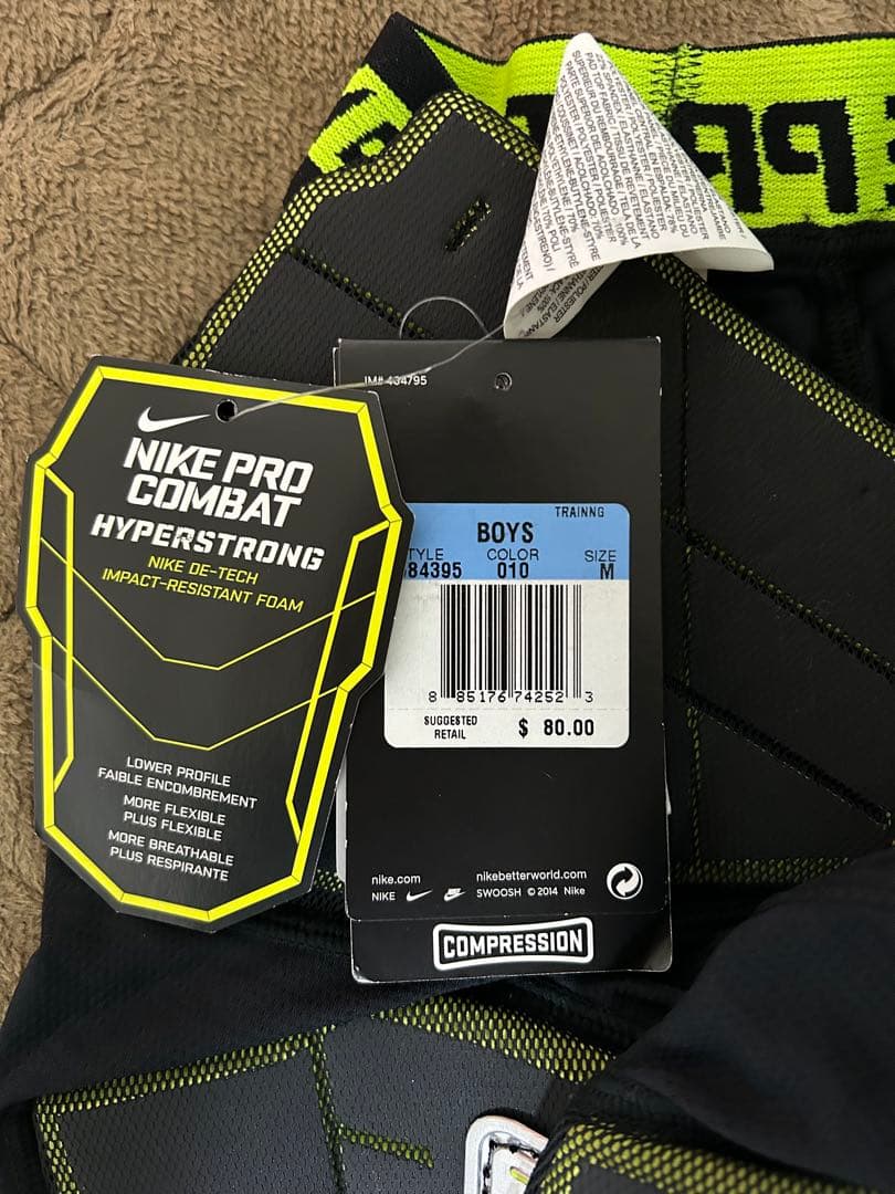 【限定値下げ！】Nike Pro Combat Hyperstrong パンツ