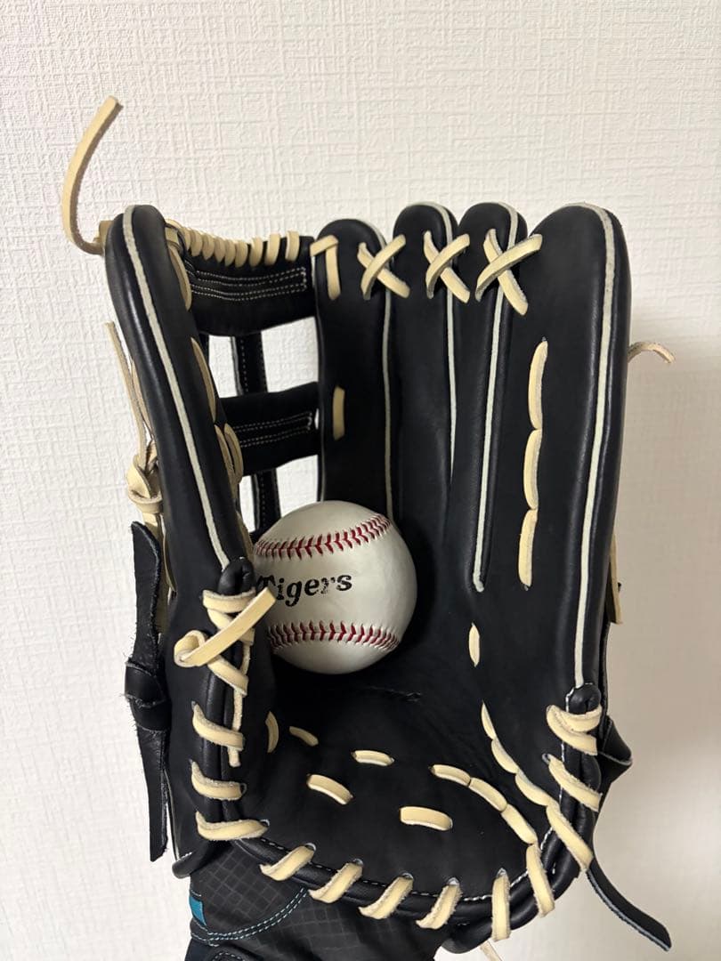 即戦力グローブ2個セット内野　外野