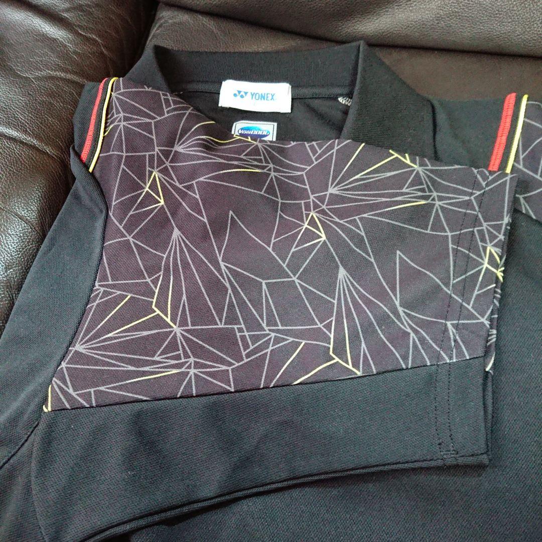 YONEX ポロシャツ Lサイズ 黒 幾何学模様