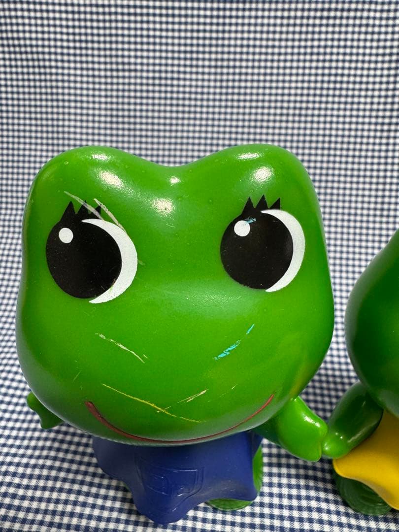 ケロちゃん、コロちゃんのフィギュアセット コルゲンコーワ