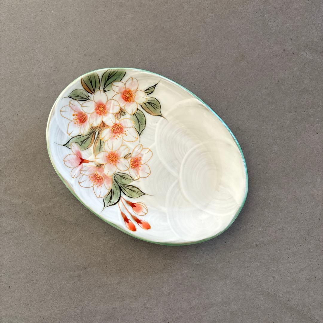 《ほぼ新品》美品【陶葊】京焼　清水焼　白掛彩草花　色絵付け　皿　桜　陶あん