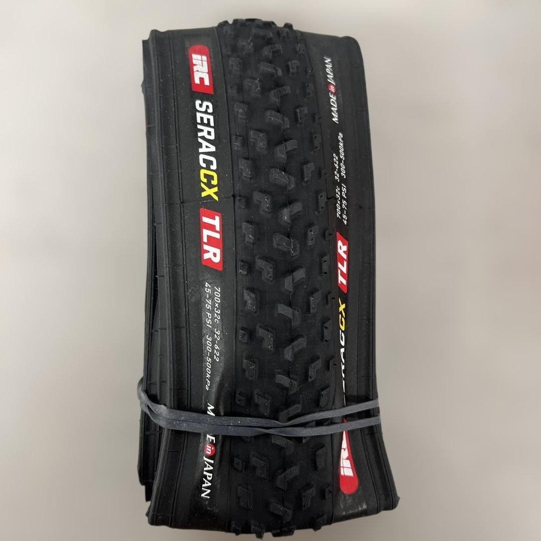 601533 IRC TIRE 自転車タイヤシラク CX700×32Cブラック