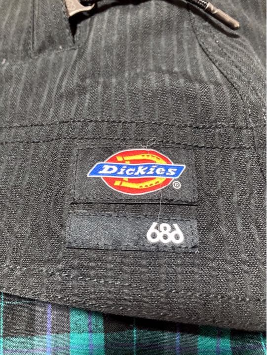 Dickies×686 レディーススノーボードウェア