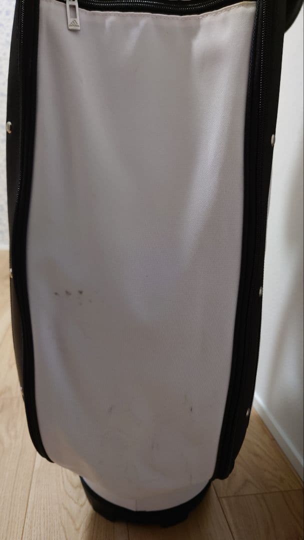 【〜3/15値引き中】adidas キャディバッグ 白 フード付き9型