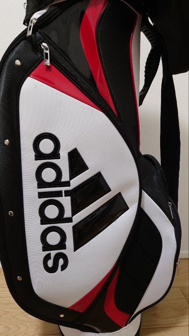 【〜3/15値引き中】adidas キャディバッグ 白 フード付き9型