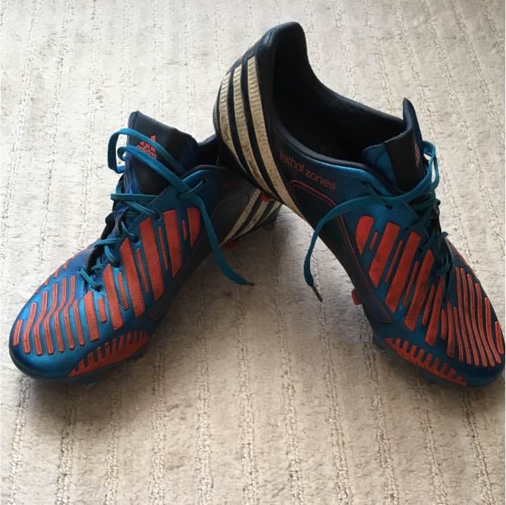 サッカースパイク adidas リーサルゾーン