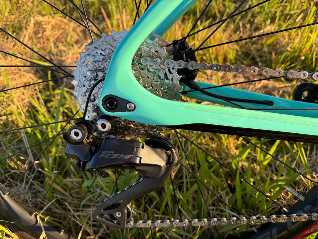 ピッコロ　Bianchi INFINITO CV 105di2 12速