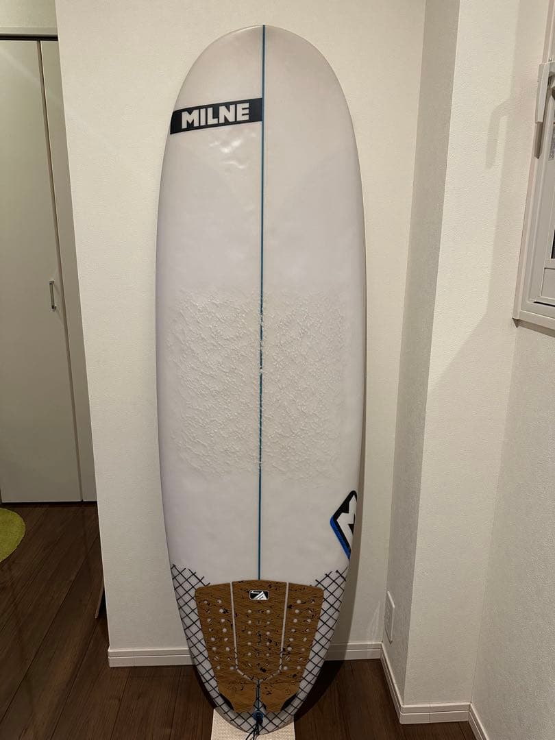 MILNE ショートファン F-2 5,7 (34L)フィン付き サーフボード