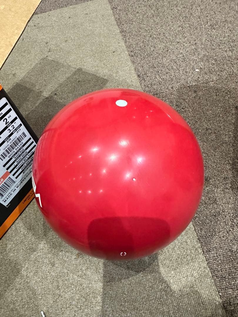 ★新品★モーティブ　ライジングベノム　ボウリングボール 15ポンド