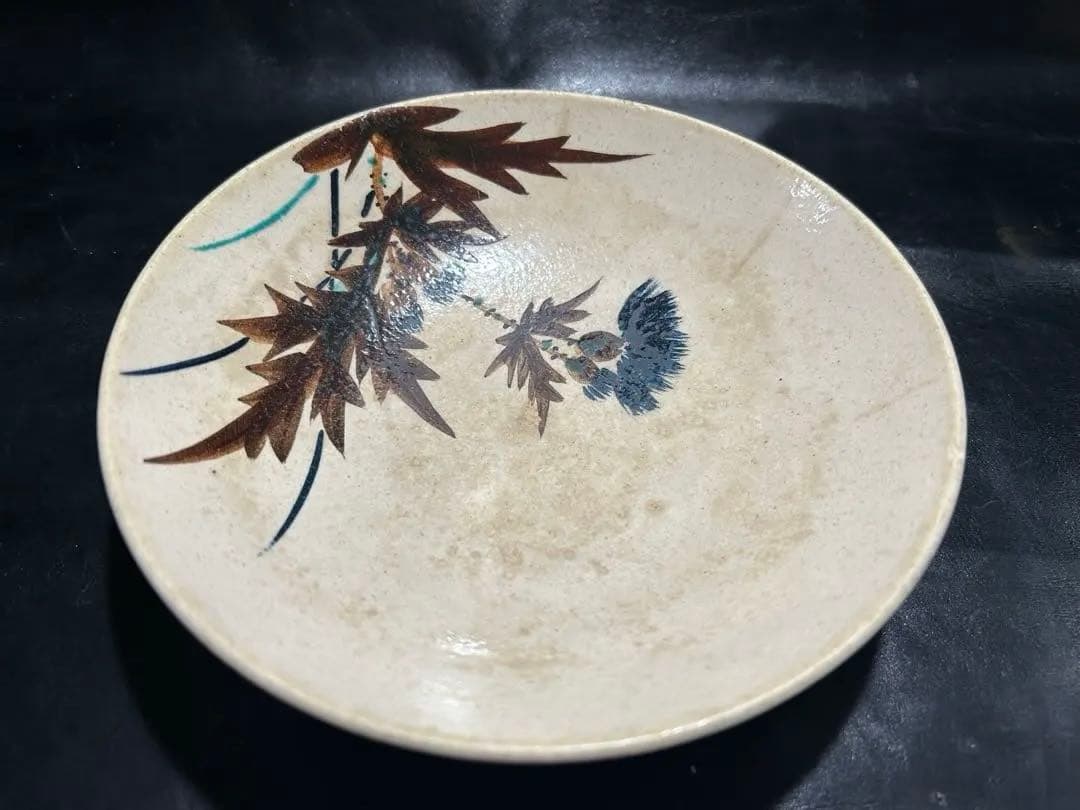 美しい古美術◾️蔵から紺色のアザミの花が描かれたステキな雰囲気の夏茶碗？が出て来た