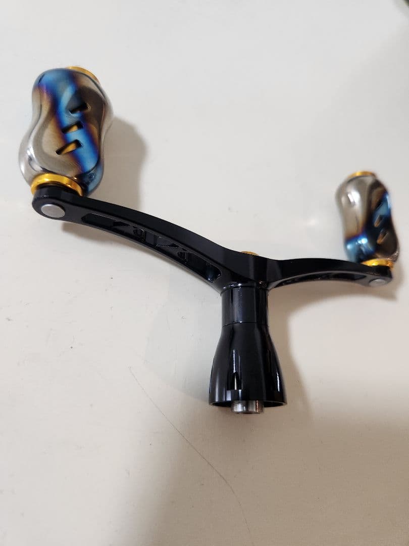 ゴメクサス　ダブルハンドル　98mm ダイワ用　ゴールド/チタンノブ