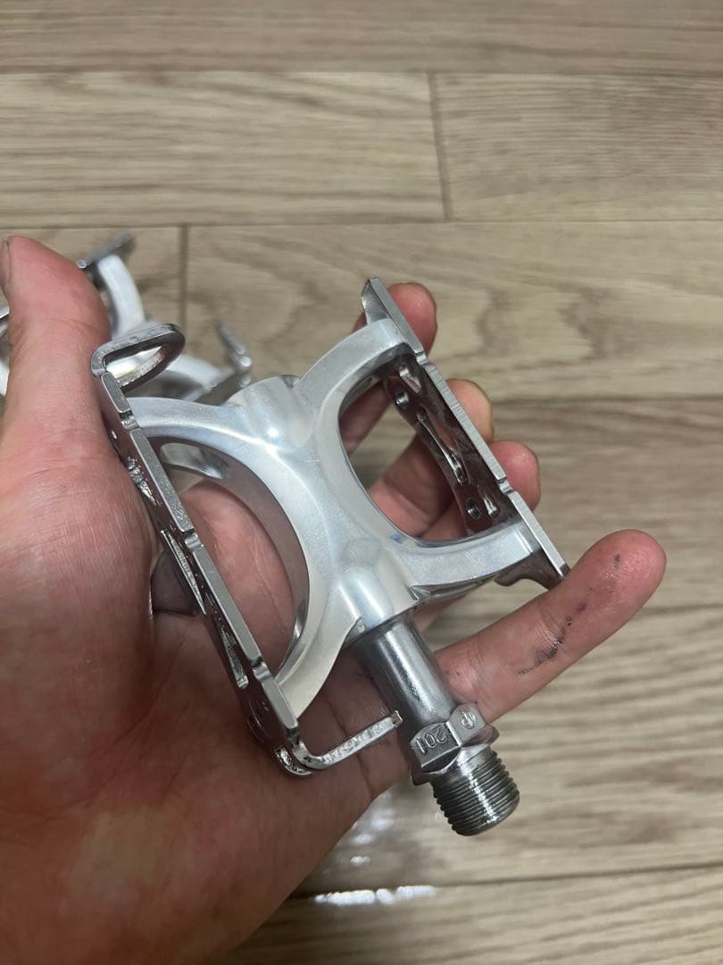 MKS 三ヶ島製作所 自転車 ペダル SUPREME シュプリーム シルバー