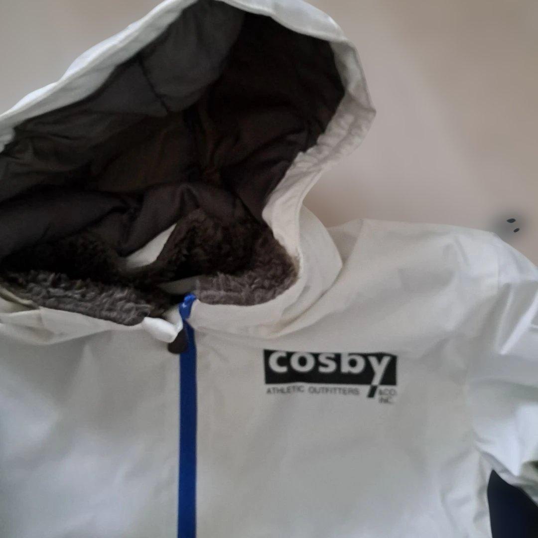 新品未使用　スキーウェア Cosby 上下セット サイズ調整付き 150cm