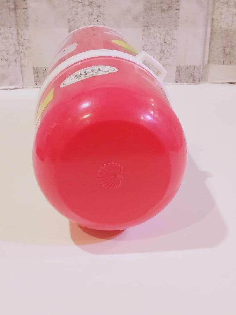 Hello Kitty ステンレスボトル 赤　レトロ