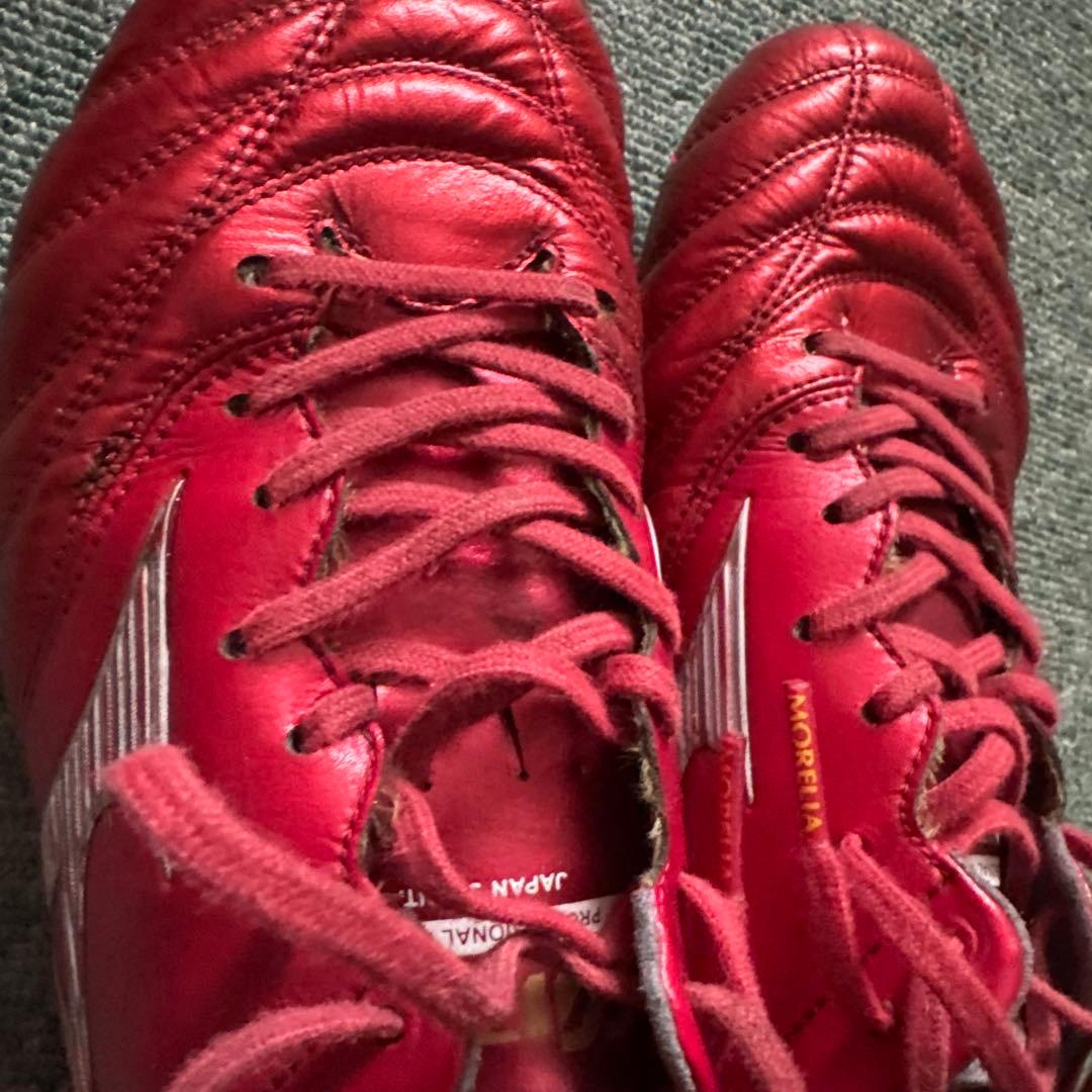 Mizuno Morelia レッドスパイクシューズ
