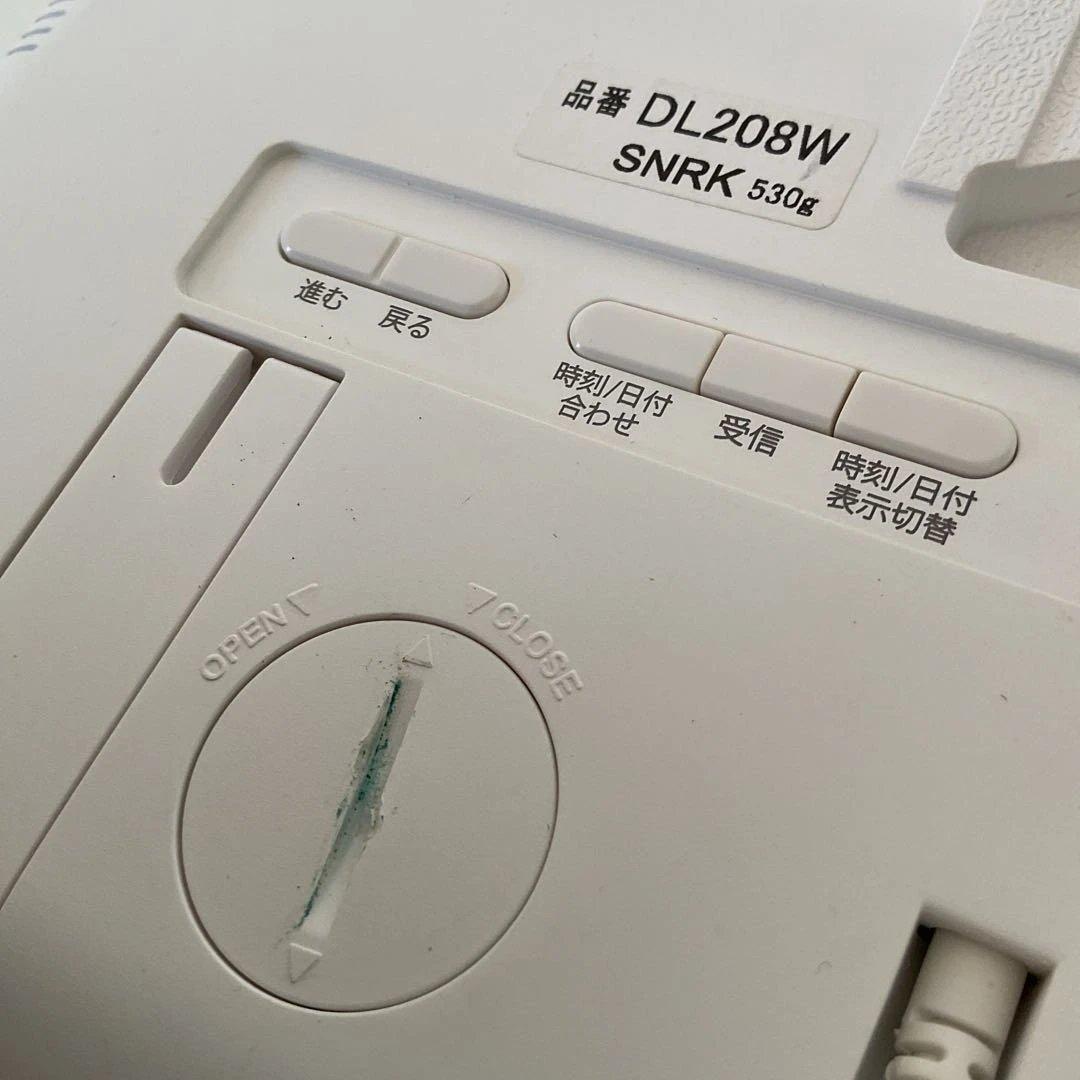 SEIKO デジタル置時計 DL208W