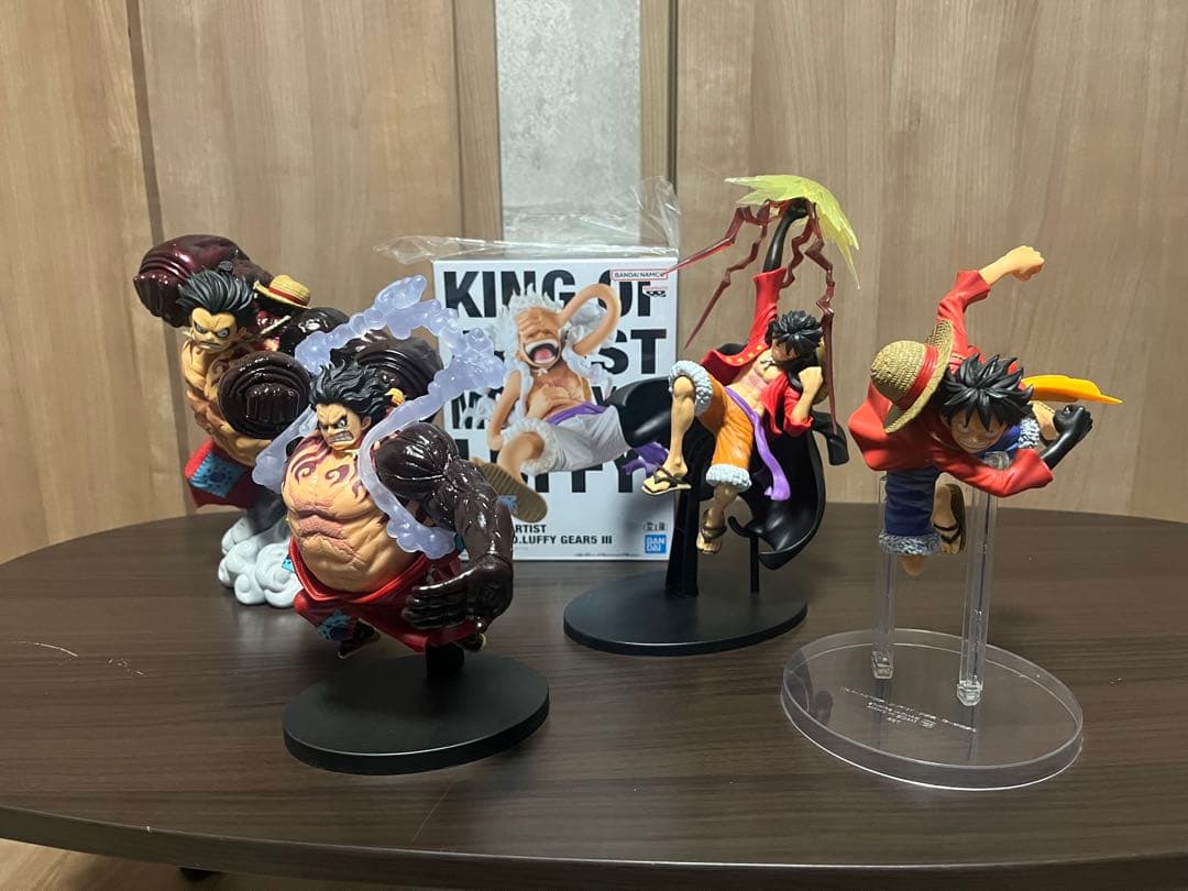 ワンピース　ルフィフィギュアセット