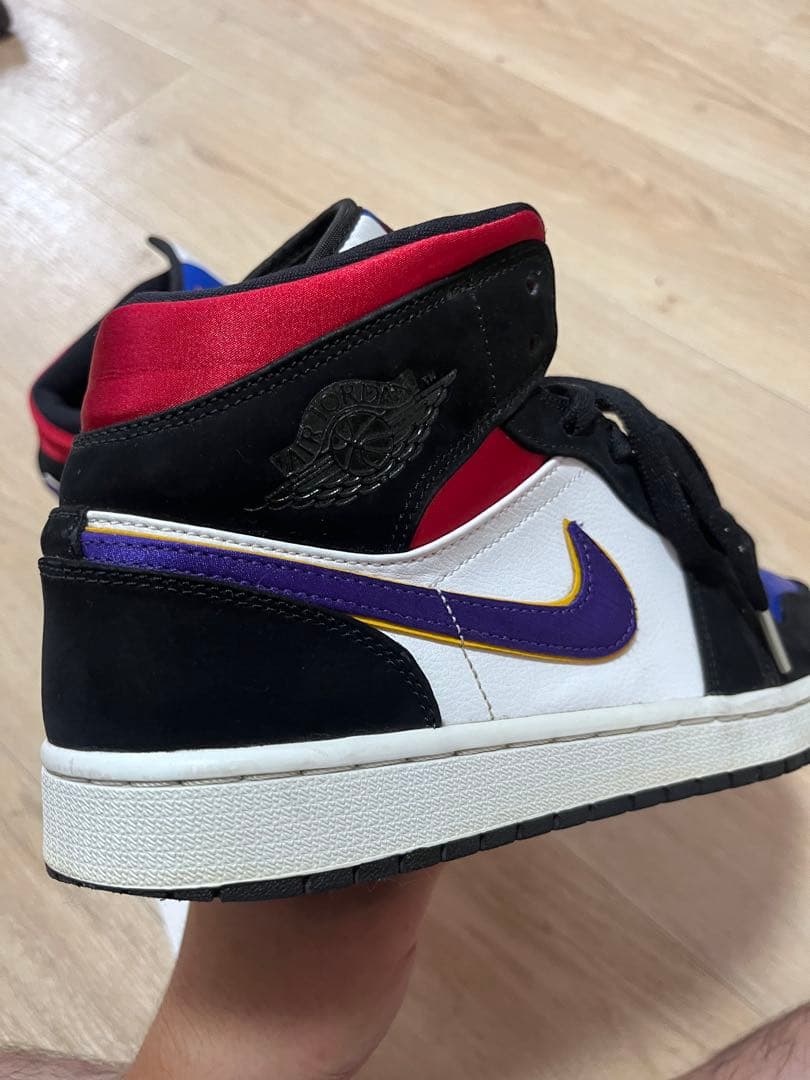 ナイキ NIKE AIR JORDAN 1 MID LAKERS TOP 3