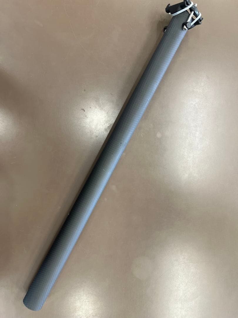 カーボンシートポスト　34.9mm