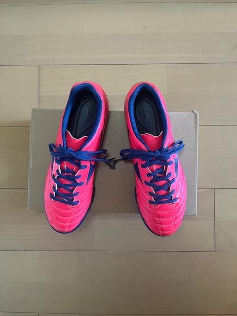 Mizuno サッカートレーニングシューズ レッド/ネイビ　24.5