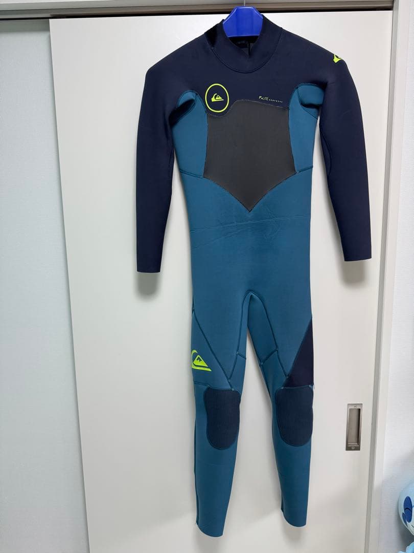 ☆美品キッズQUIKSILVER PURE フルスーツ 150サイズ