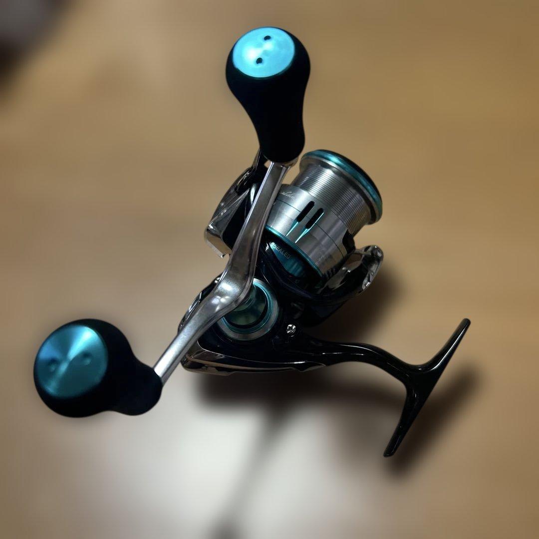 Daiwa 19 Emeraldas 2500S-H-DH スピニングリール