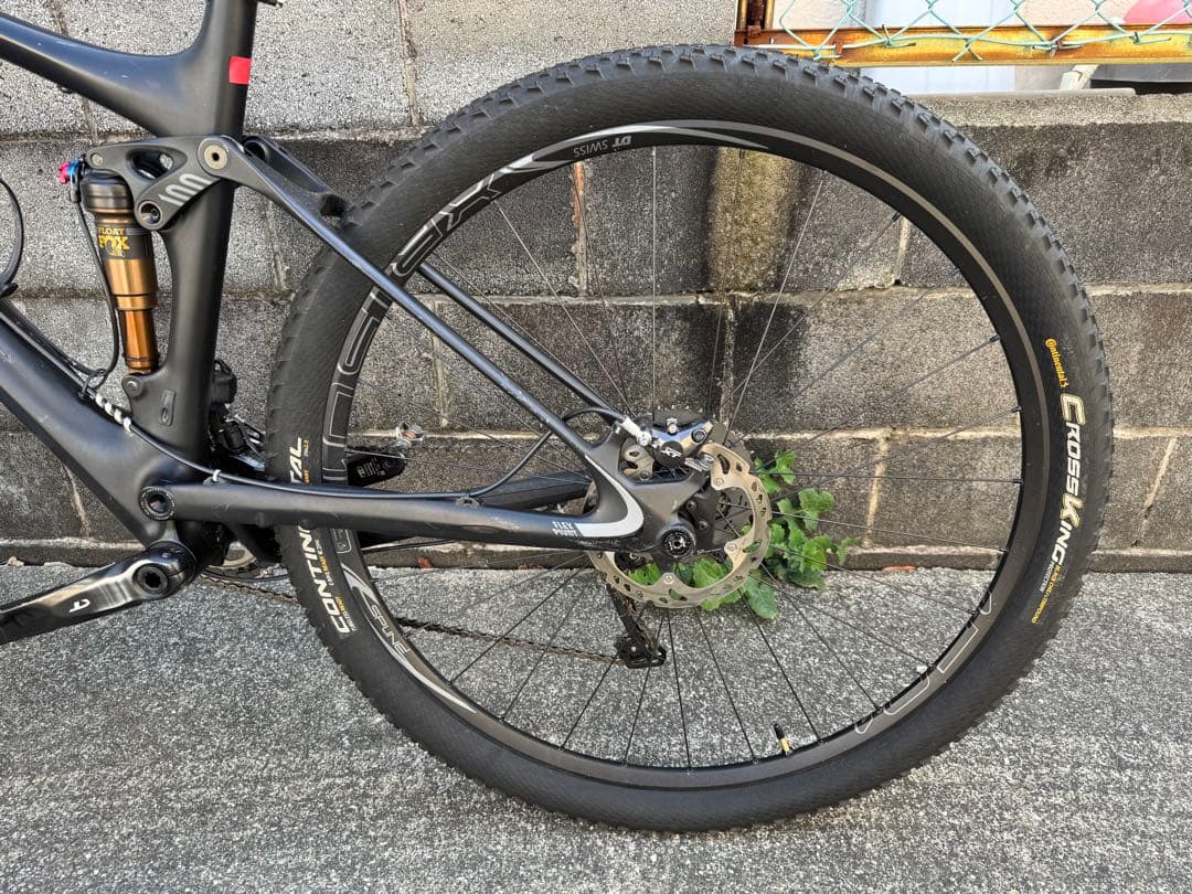Canyon Lux CF カーボンMTB フルサス FOX Kashima