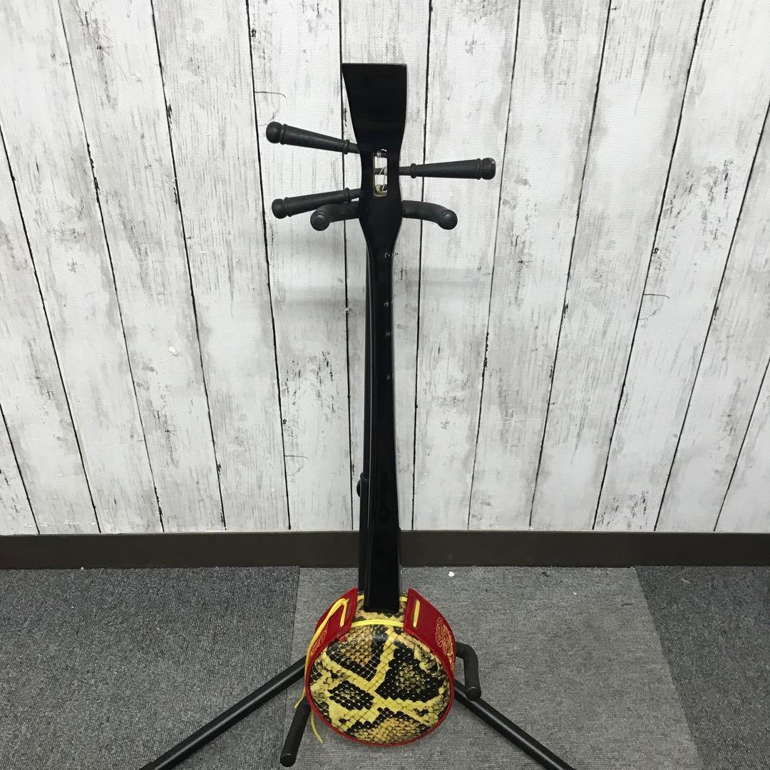 【極美品】三線 沖縄三線 弦楽器 和楽器 ケース付き　しゃみせん　H