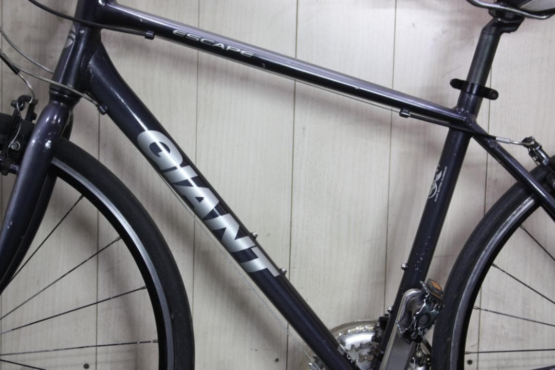 GIANT ESCAPE R3 700C アルミ 24速 470mm GREY