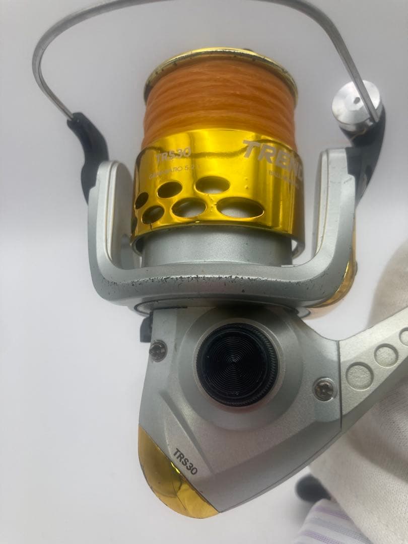 B Daiwa 2000LBC TR-30 スピニングリール