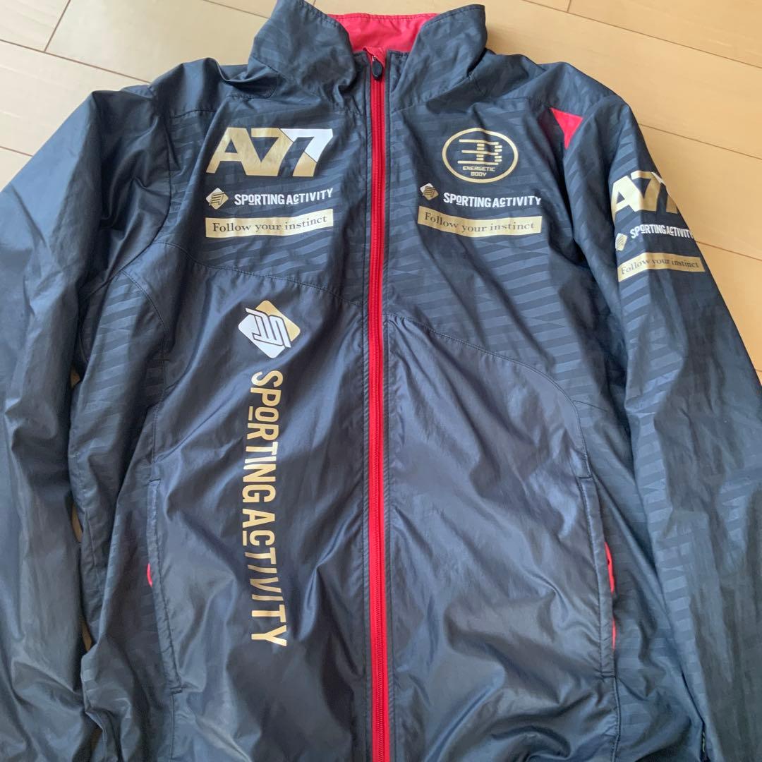 アシックス　ウインドブレーカー　L