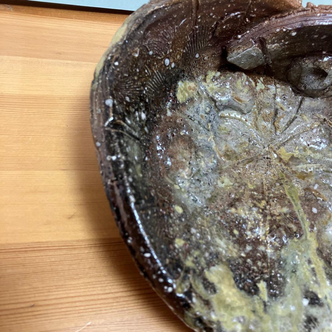 琉球　沖縄　当真裕爾作　貝型の皿　ヤチムン　やちむん　珍品　希少 ニュウ有