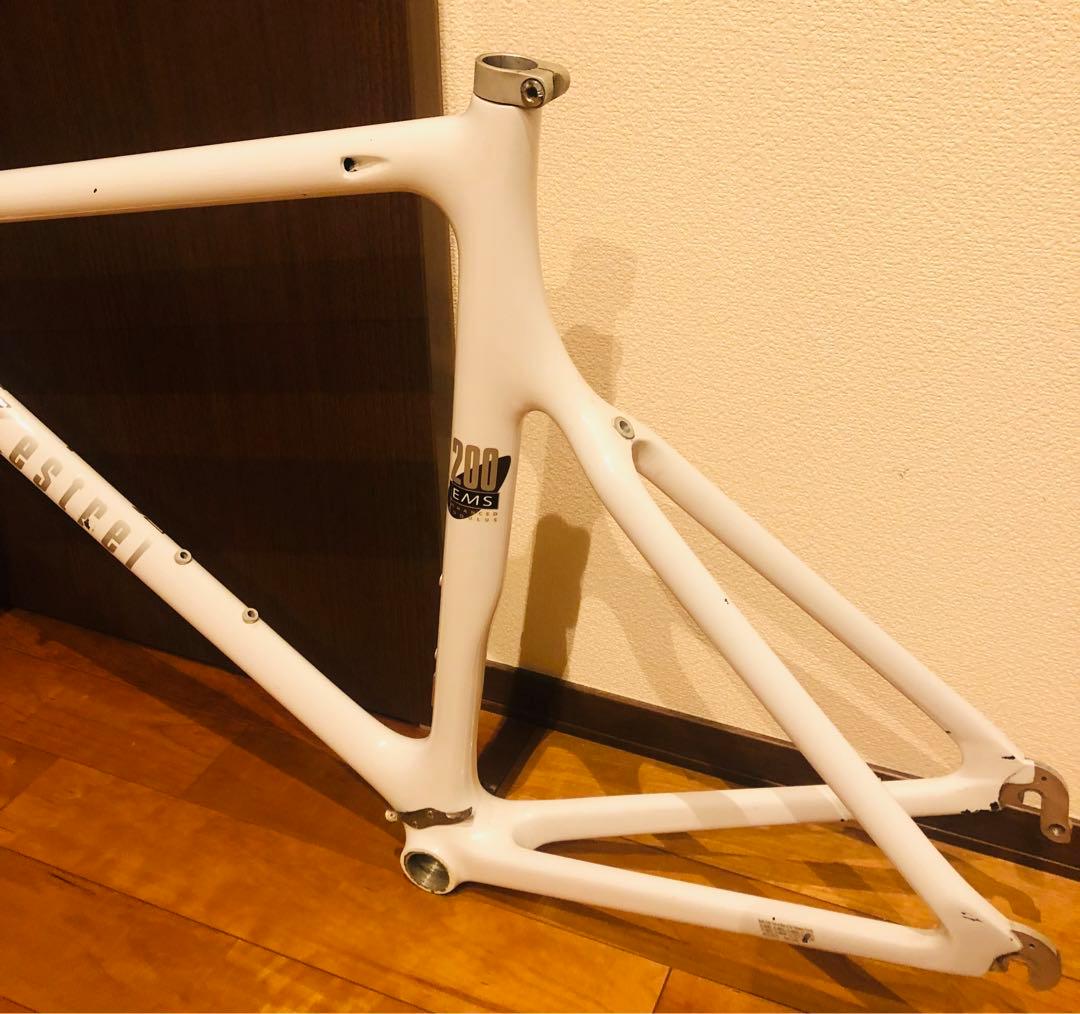Kestrelトライアスロン　ロードバイクフレーム