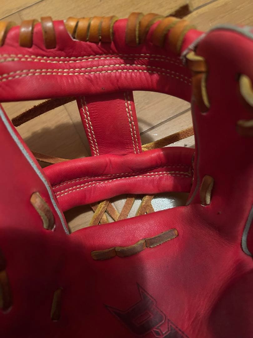 【美品】Wilson 軟式野球用グローブ 赤　れれれ