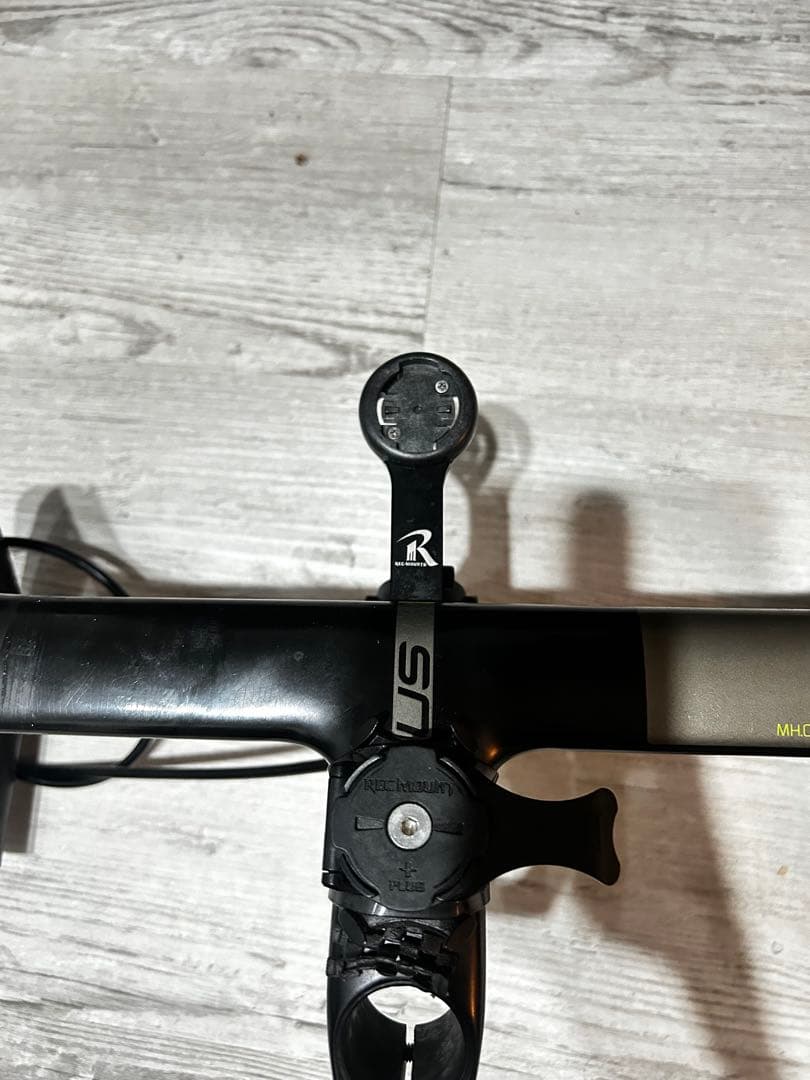 ウルサス URSUS MAGNUS H01 カーボンハンドル レックマウント
