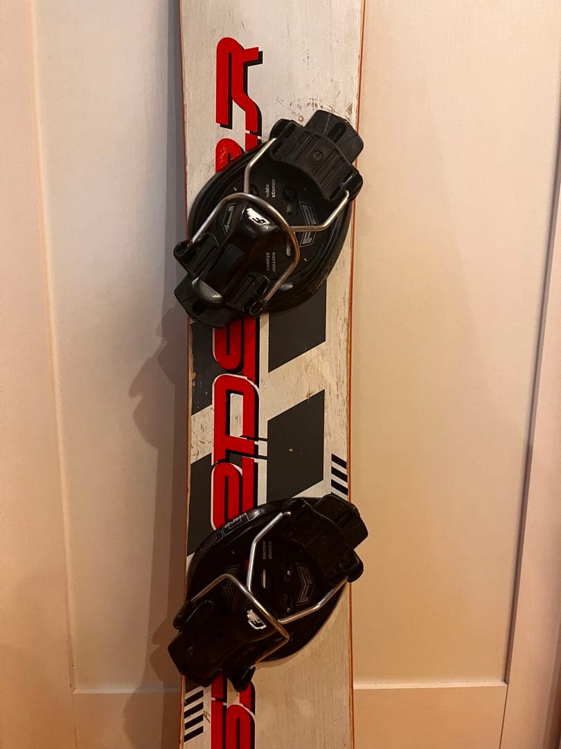 １７－１８F2(エフツースノーボード)　EQUIPE SL 131cm 板のみ
