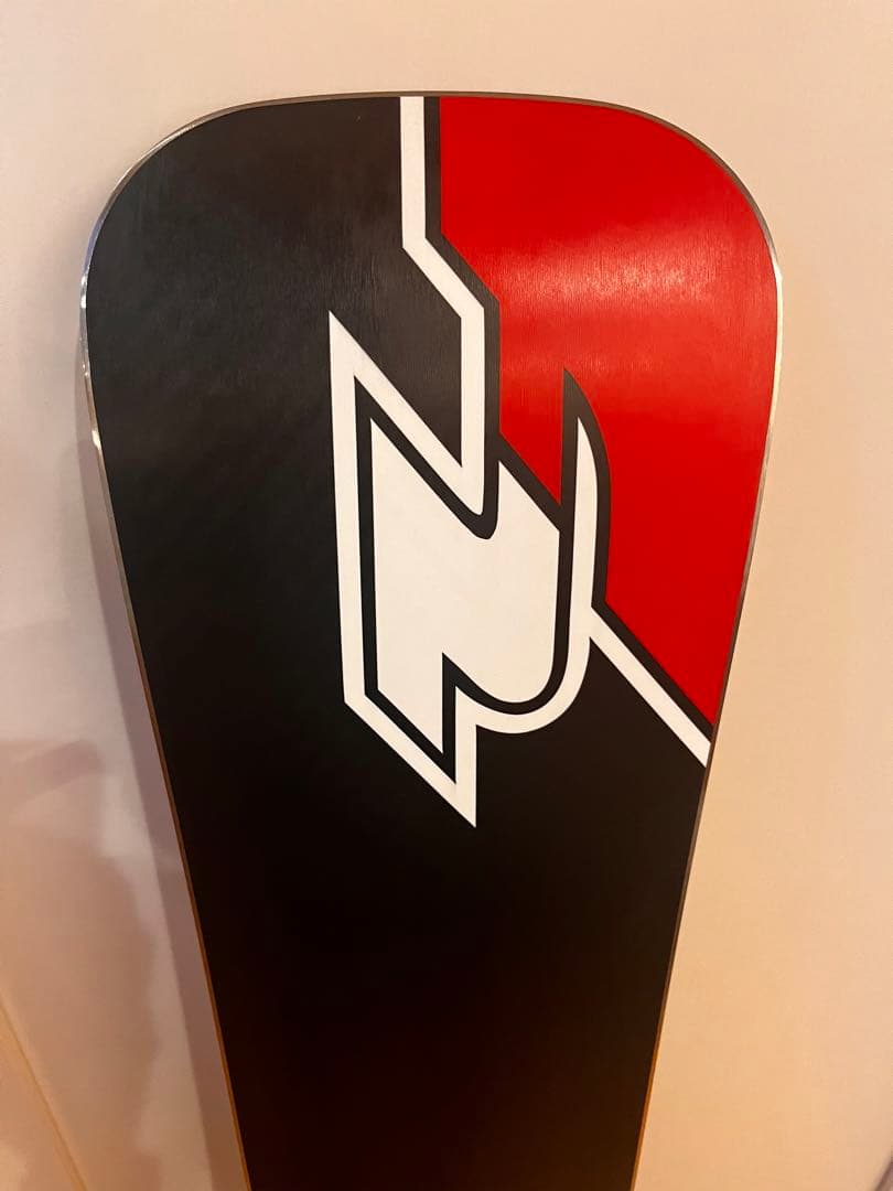 １７－１８F2(エフツースノーボード)　EQUIPE SL 131cm 板のみ