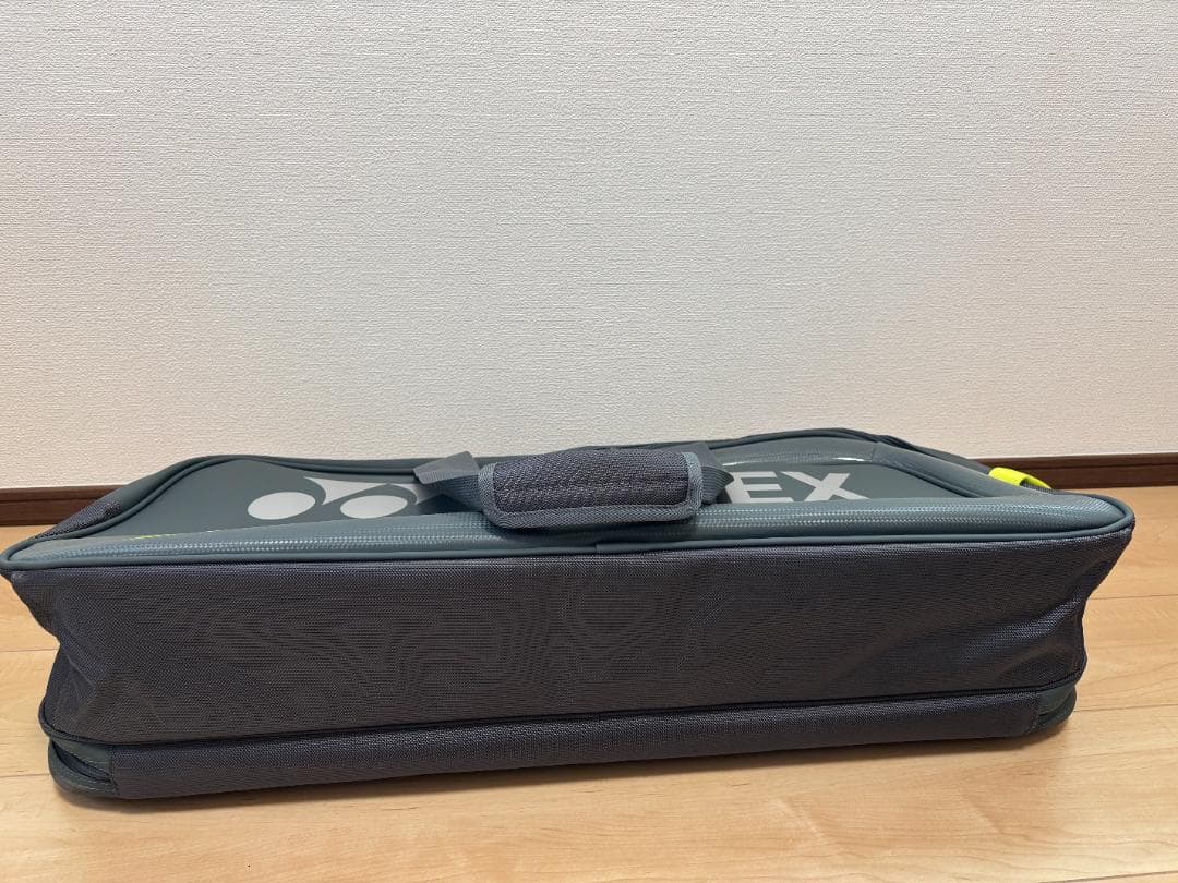 未使用 ヨネックス ラケットバッグ トーナメントバッグ BAG2541V