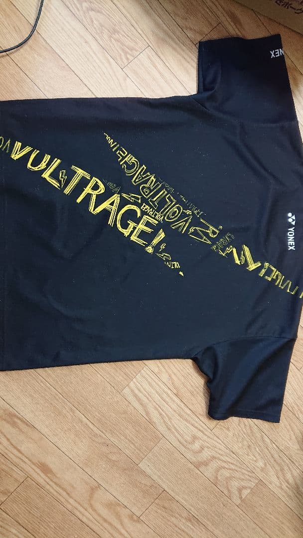 YONEX VOLTRAGE Tシャツ L 黒/黄色