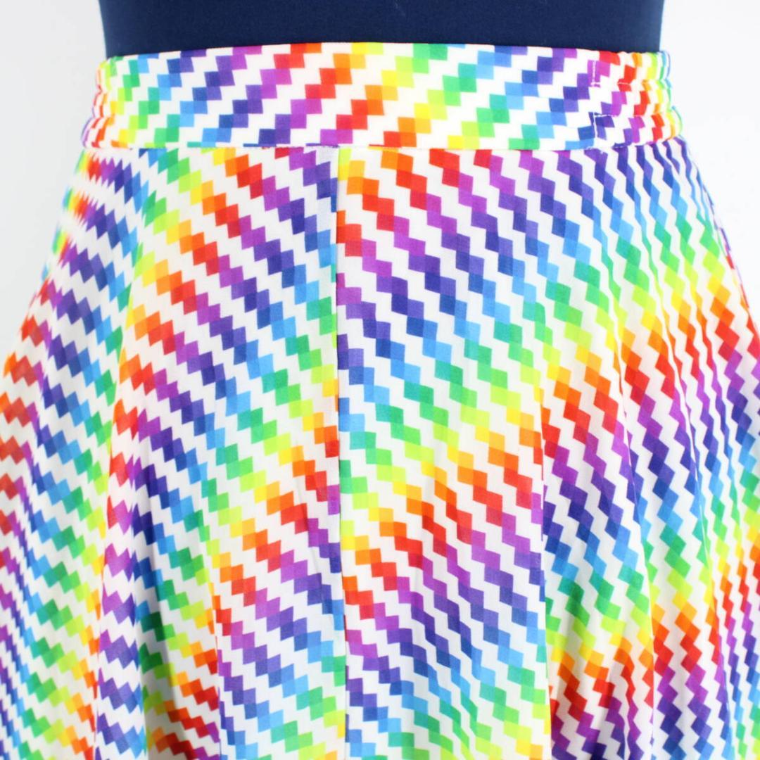 【美品 日本製 社交ダンス衣装】ホワイト Chacott スカート カラフル