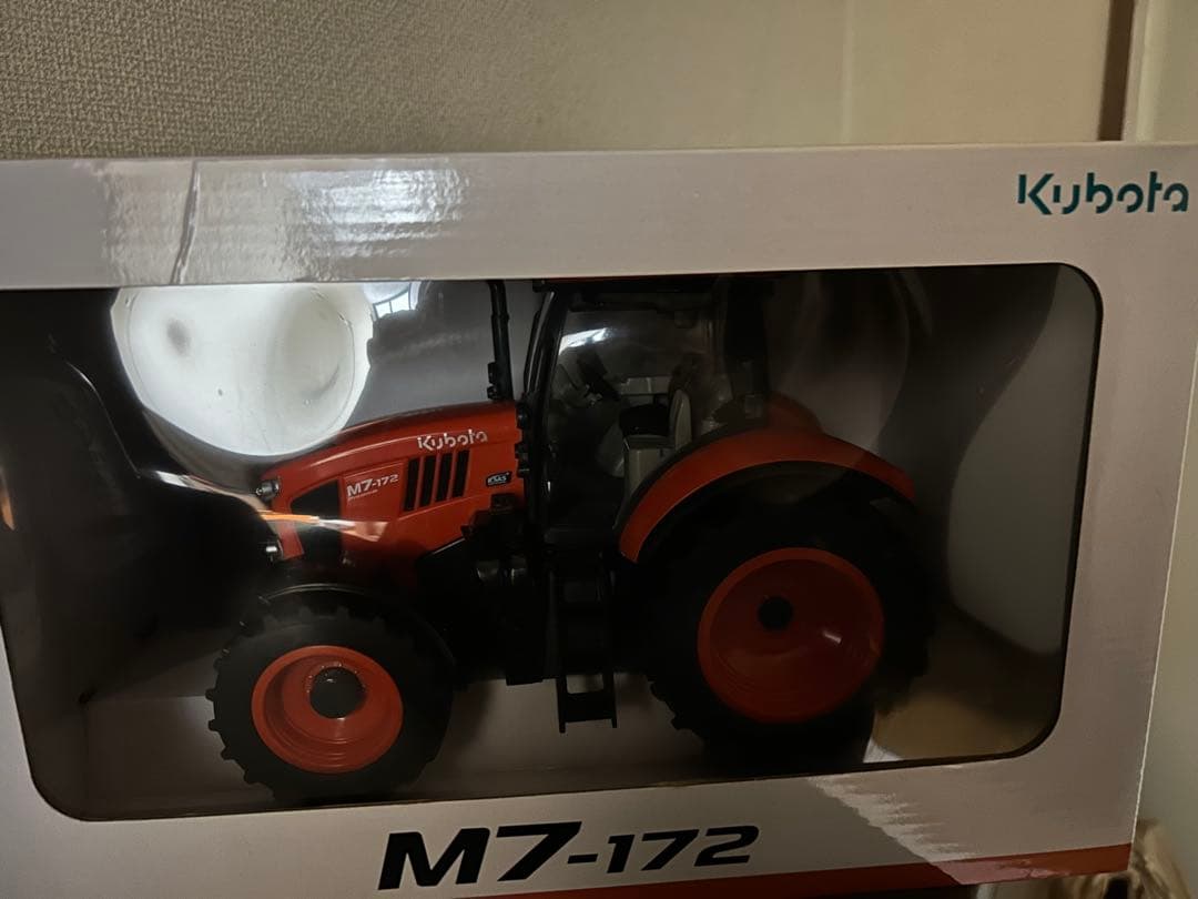 Kubota M7-172 トラクター ミニカー